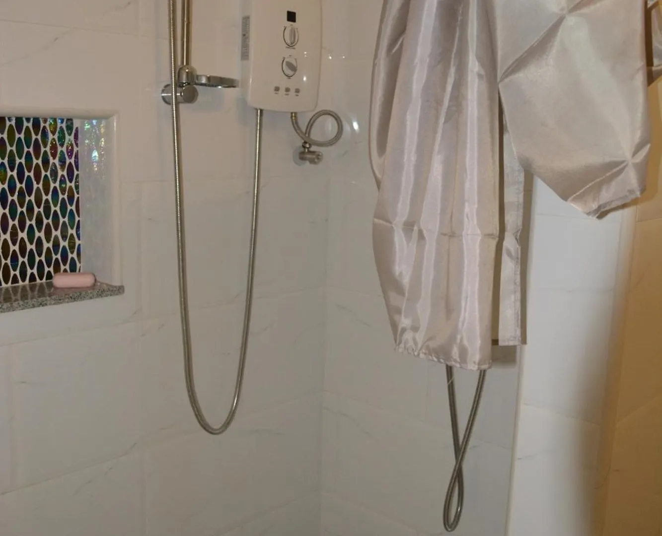 Beau Vallon Rentals - Two Bedroom Apartment Victoria